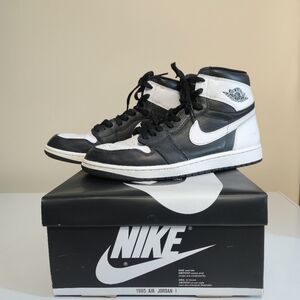 Nike Men's 1985 Air Jordan I White And Black High Top Shoes Size 11
